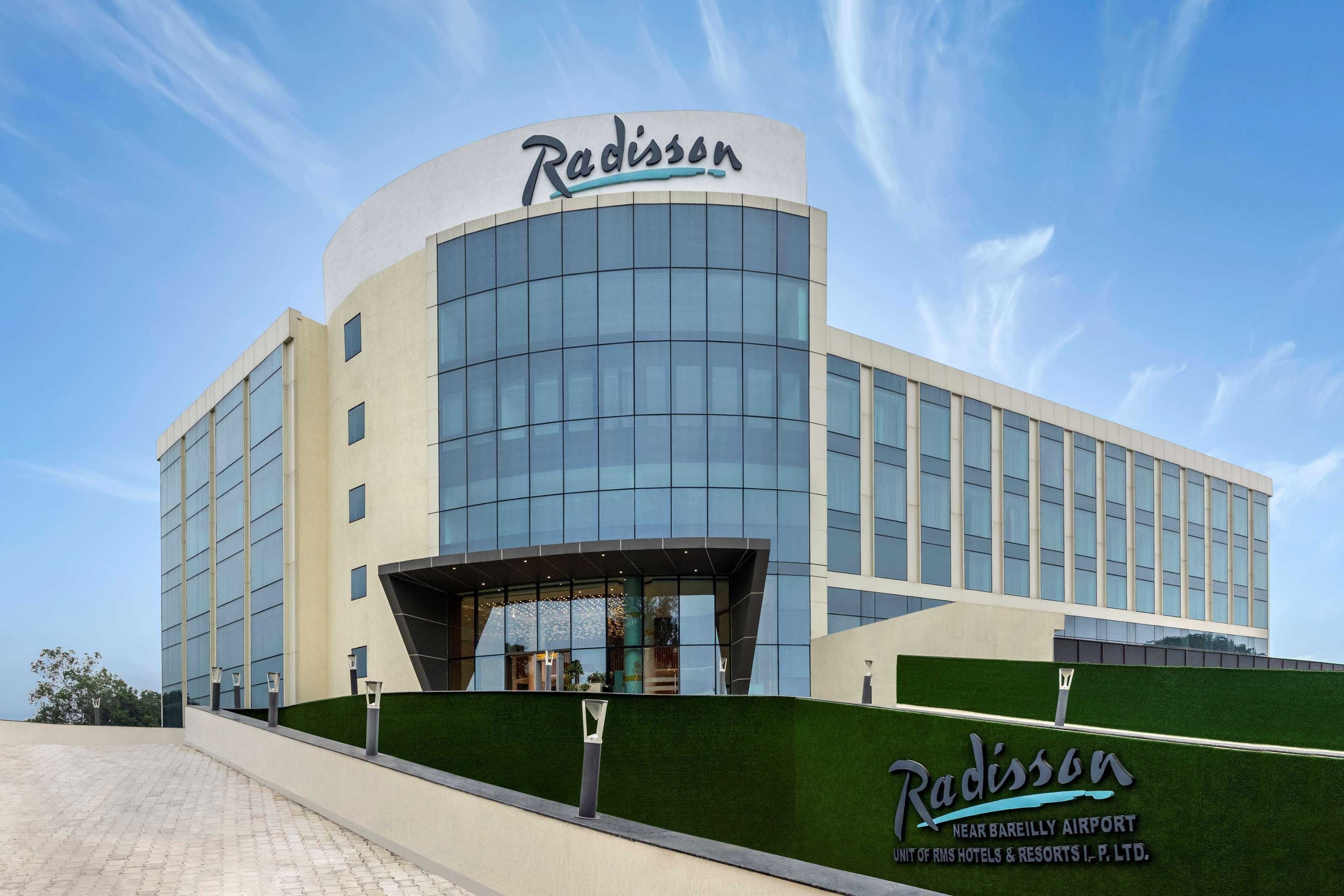Radisson Hotel Bareilly Airport Dış mekan fotoğraf