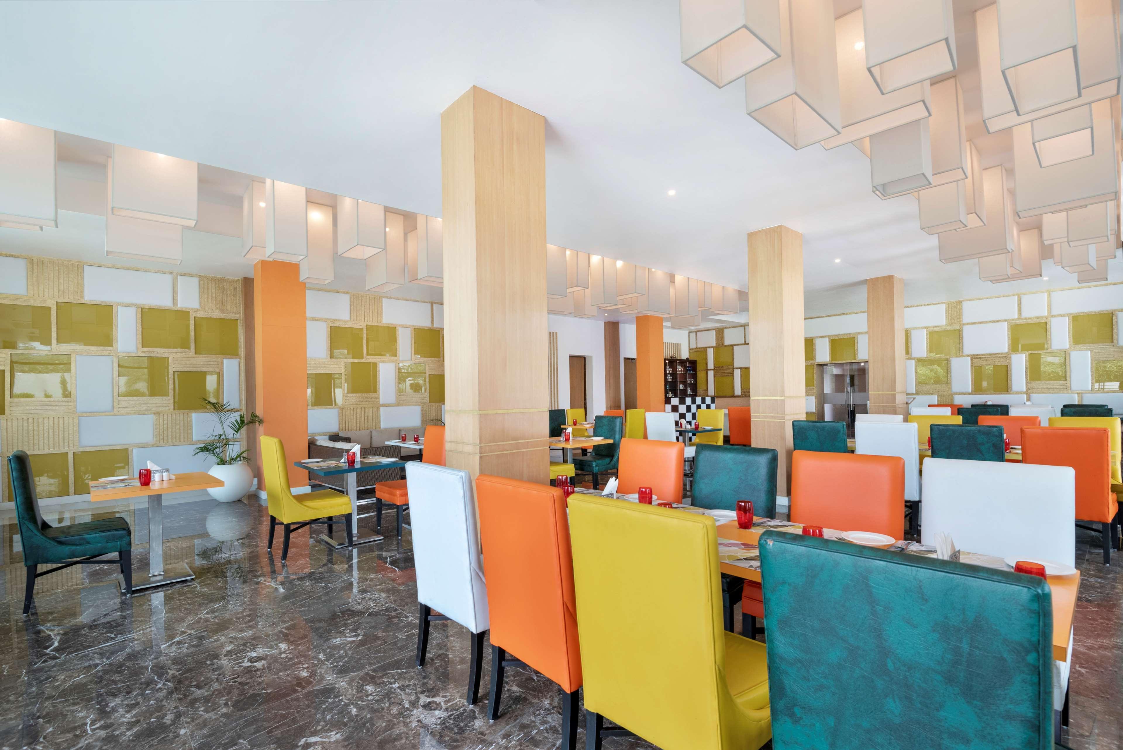 Radisson Hotel Bareilly Airport Dış mekan fotoğraf