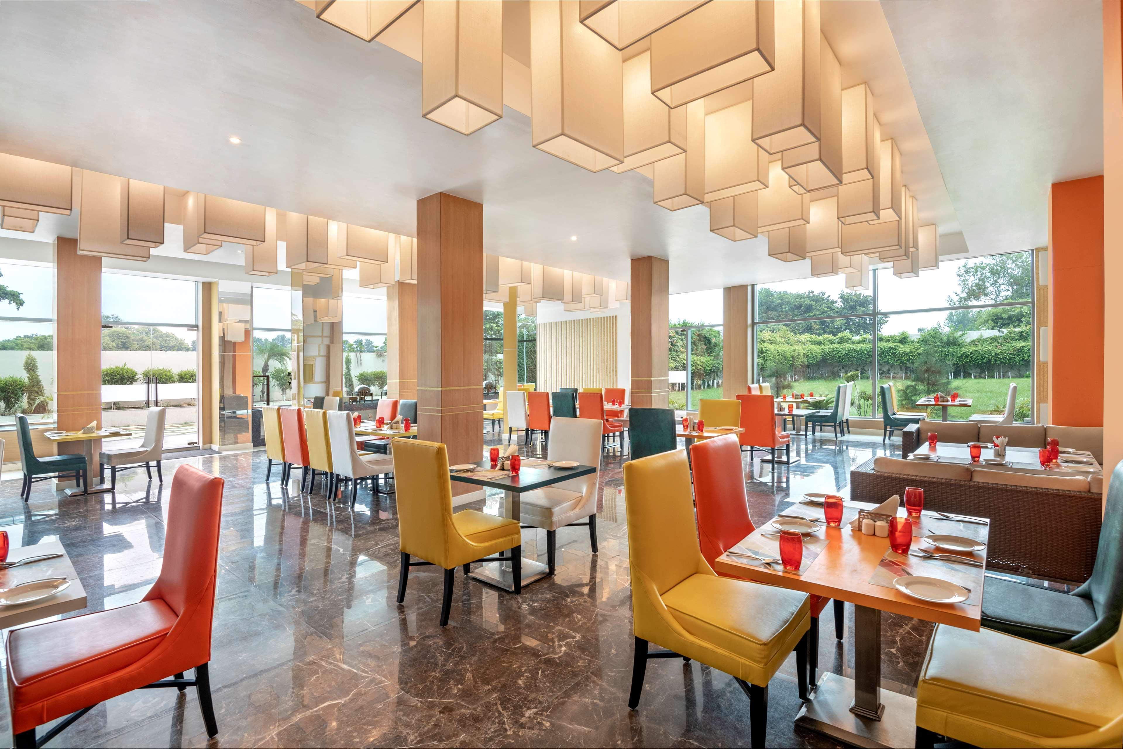 Radisson Hotel Bareilly Airport Dış mekan fotoğraf