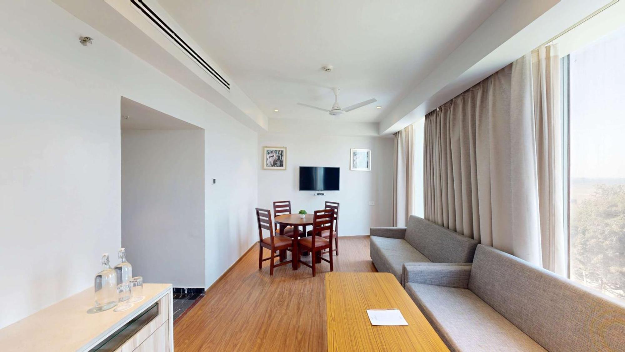 Radisson Hotel Bareilly Airport Dış mekan fotoğraf