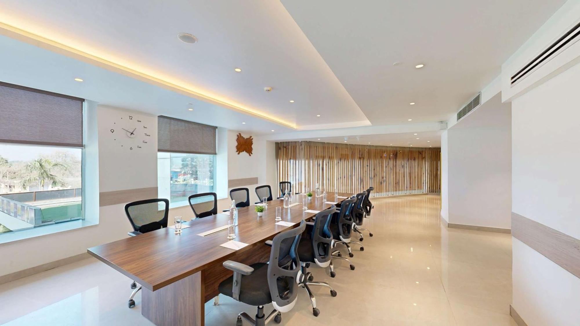 Radisson Hotel Bareilly Airport Dış mekan fotoğraf