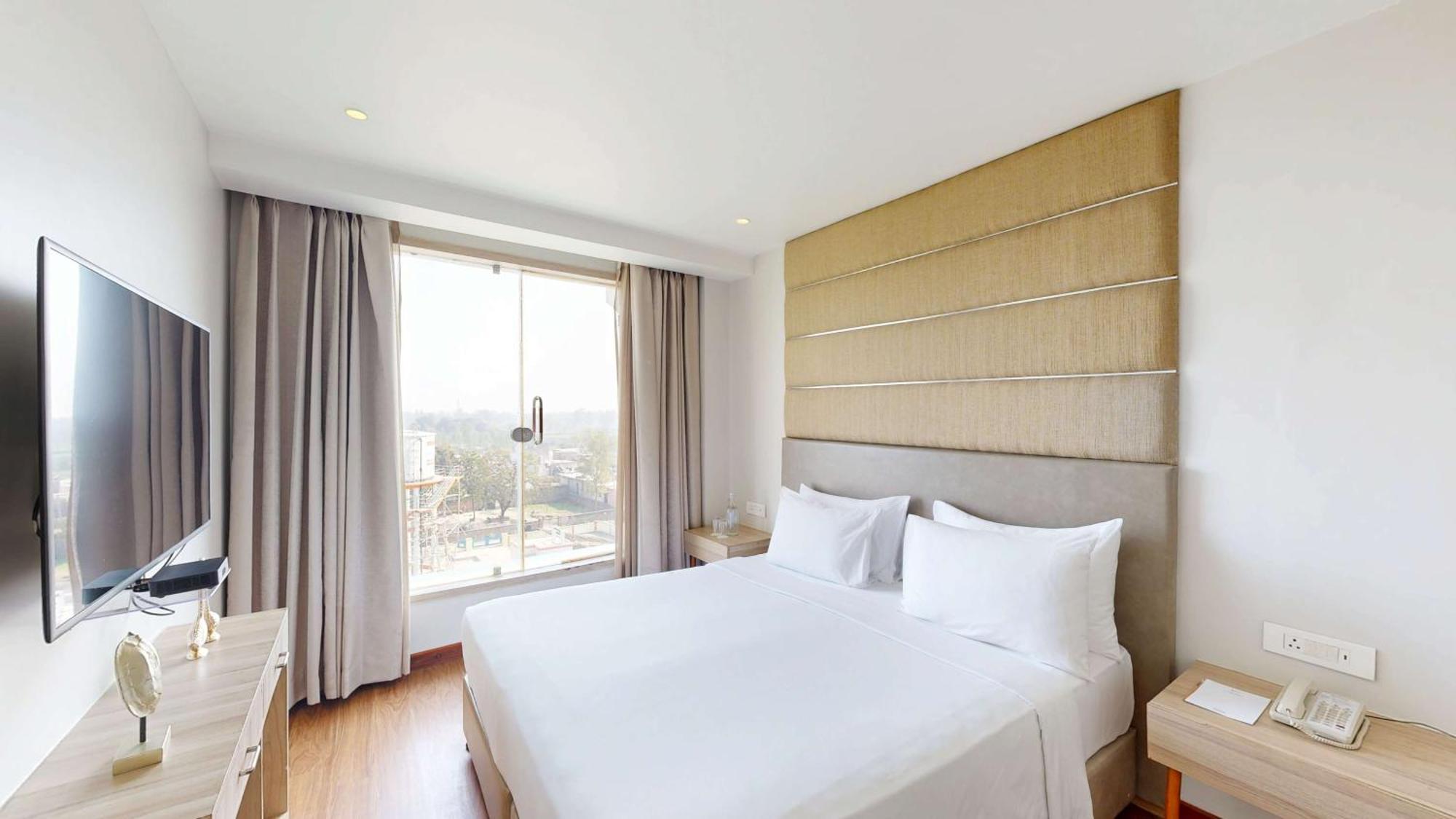 Radisson Hotel Bareilly Airport Dış mekan fotoğraf