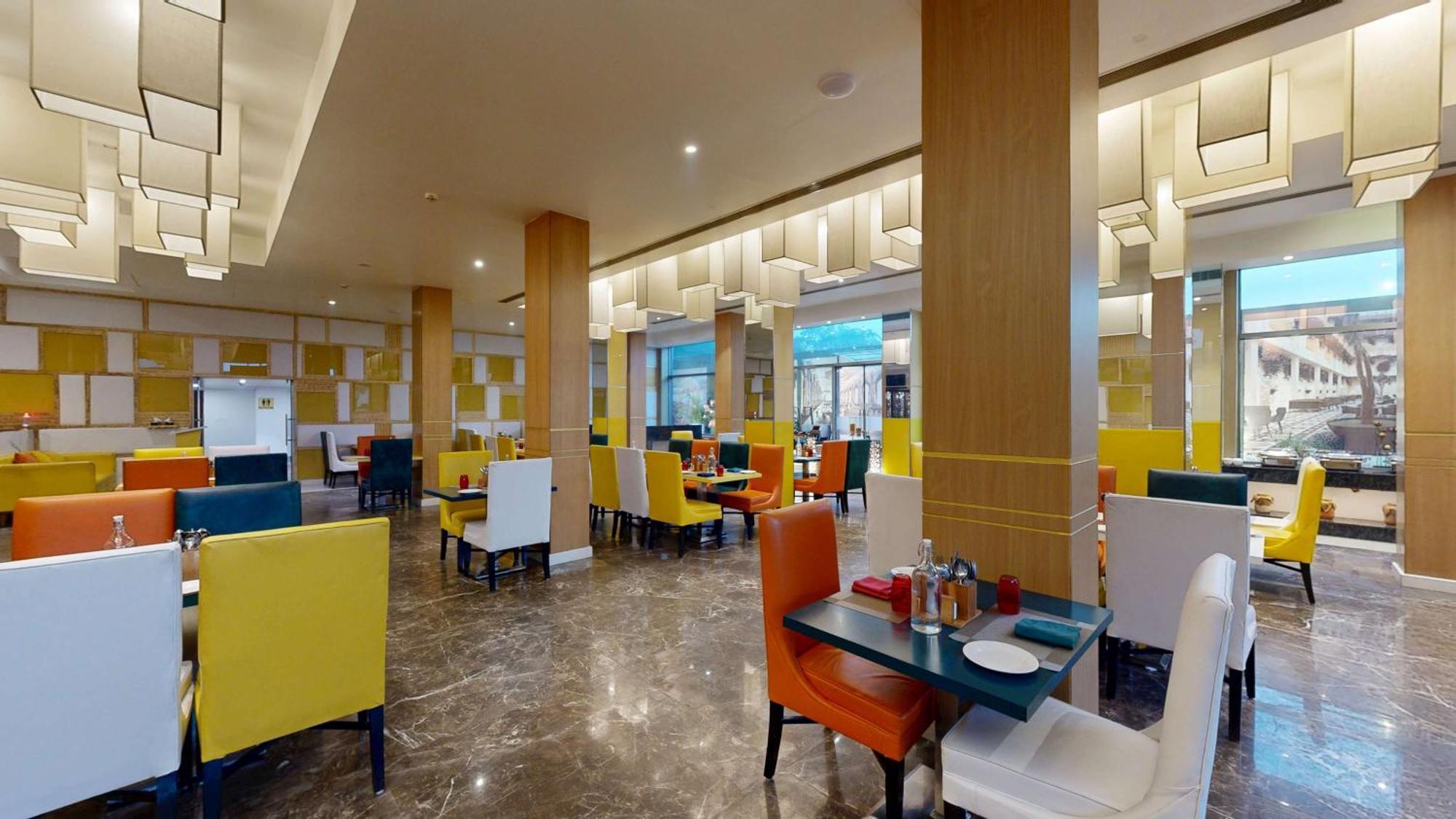 Radisson Hotel Bareilly Airport Dış mekan fotoğraf